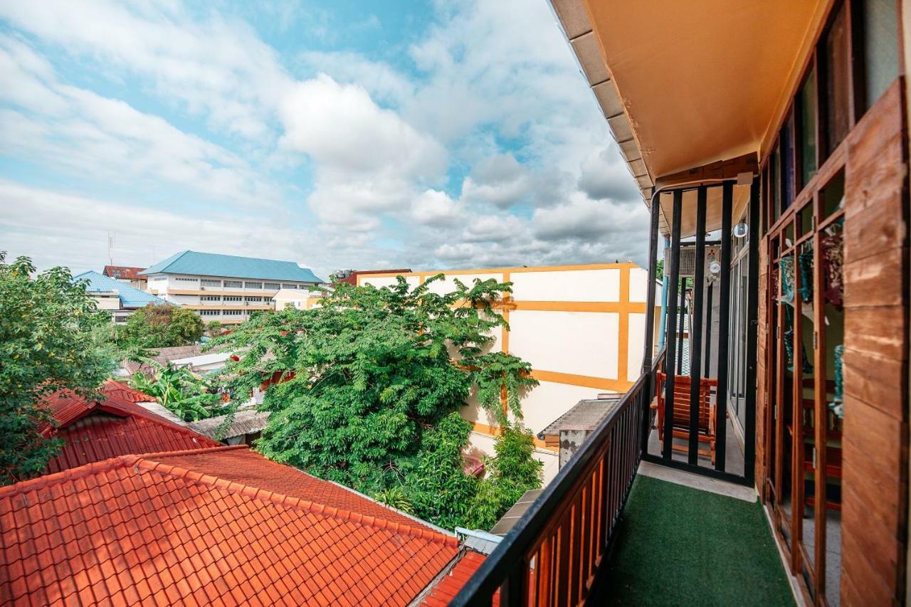 Hotel At Phra Sing Chiang Mai Exterior foto